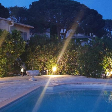 Grand Appartement dans Maison avec Piscine Privée Fréjus Esterno foto