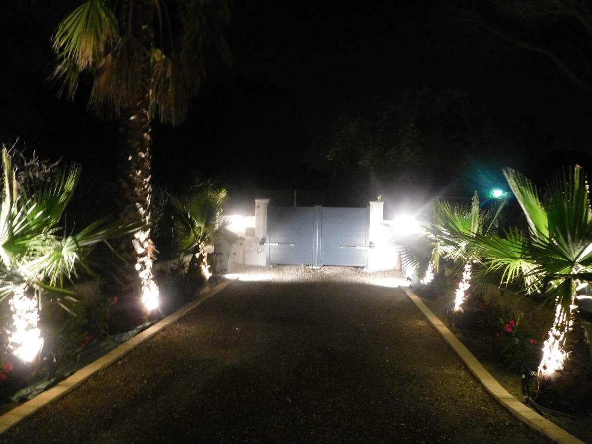Grand Appartement dans Maison avec Piscine Privée Fréjus Esterno foto